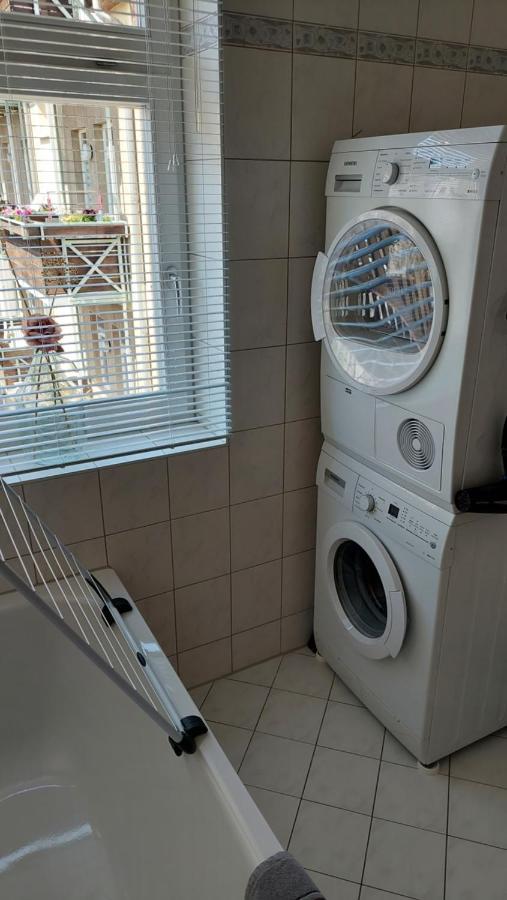 Neu! Ferienwohnung In Erfurt Exterior foto